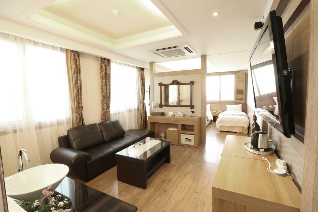 Incheon Prince Hotel מראה חיצוני תמונה
